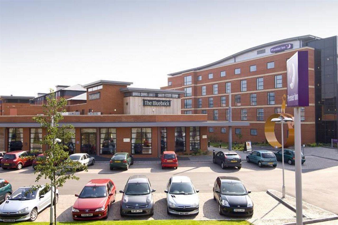 Premier Inn Wolverhampton City Centre Exteriör bild
